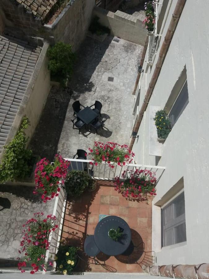 Alla Dimora Di Chiara Suite And Rooms Matera Kültér fotó